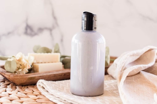 DIY Recipe: How To Make The Best Natural Hair Shampoo At Home With Simple Natural Ingredients